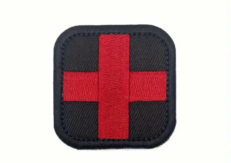 EHBO Patch Rood Kruis 5x5 cm - klittenband embleem voor medische tassen en pouches